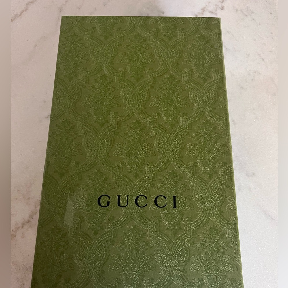 Gucci Women's Blue Strappy Sandals - Picture 11 of 12